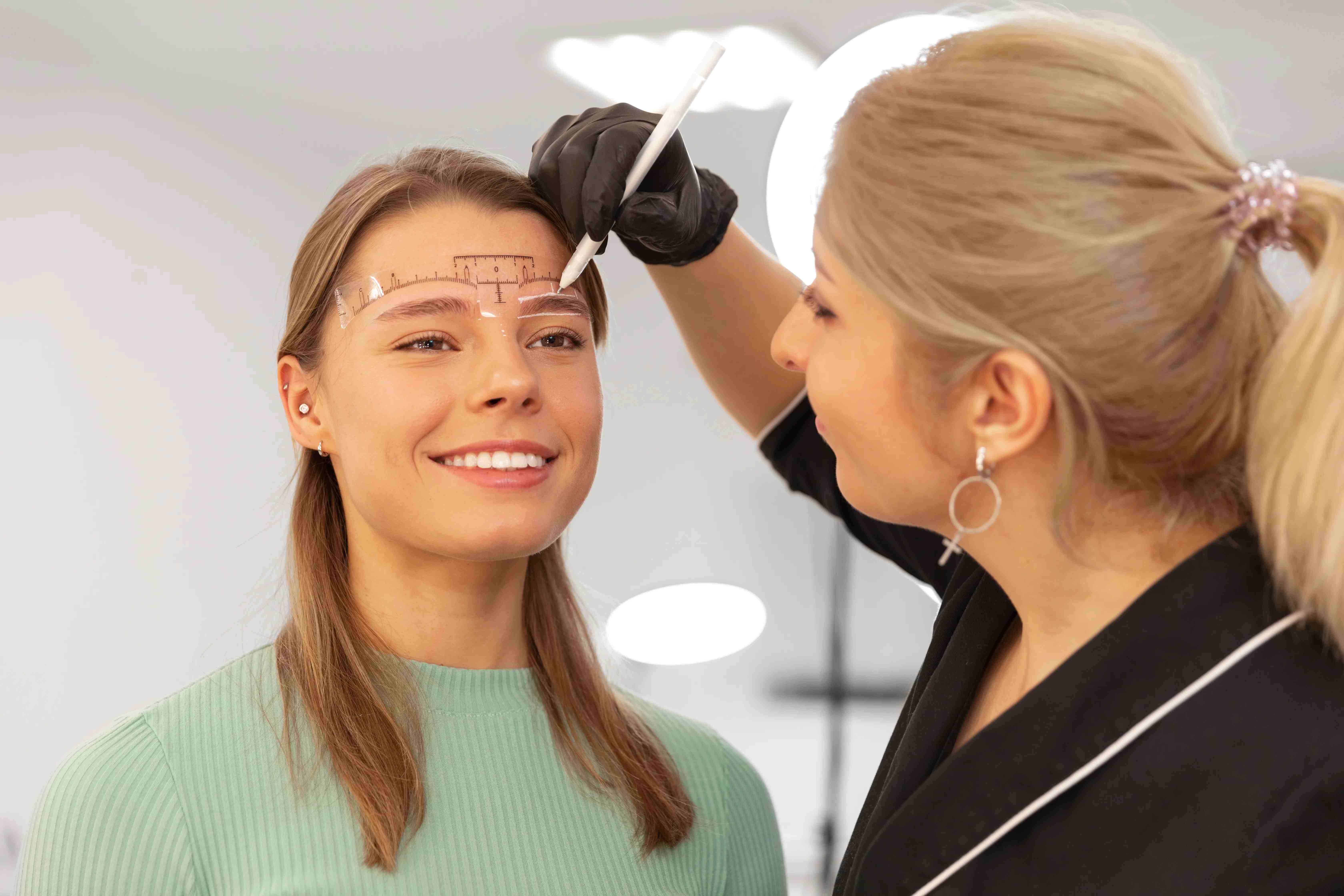 Why Eyebrow Threading Is Popular in Michigan – A Complete Brow Care Guide